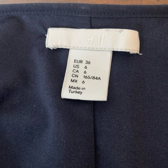 H&M Black Sleeveless Pleated Mini Dress Size 6 - Picture 6 of 8